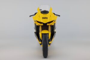 本田和 Onitsuka Tiger 推出了在 CB750 Hornet 上开发的非常特殊的概念？