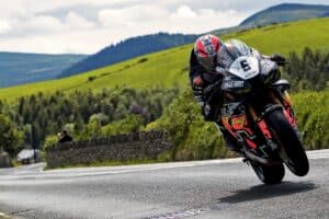 塔图姆和皮特关于 TT 的电影将利用 IOMTT 2026 开始拍摄