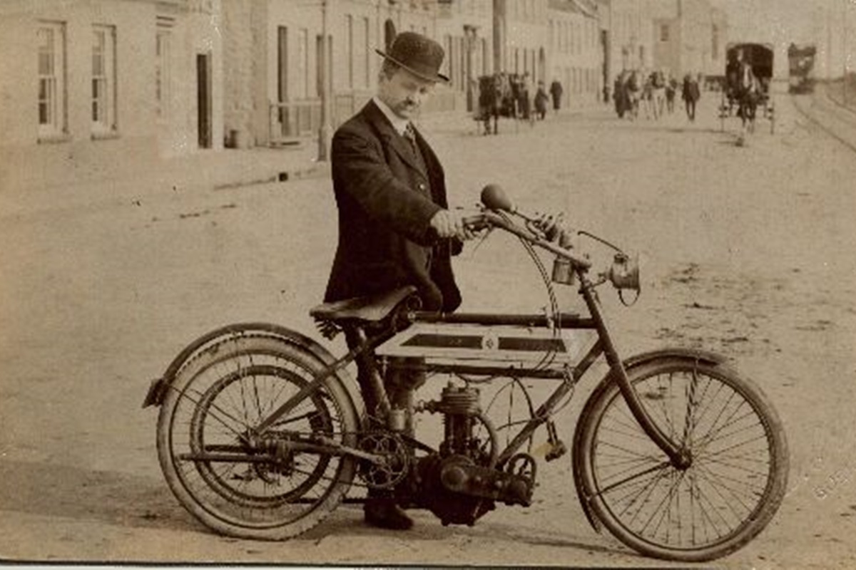 Millard Motorcycles 拥有 130 年历史,可能是世界上最古老的摩托车商店