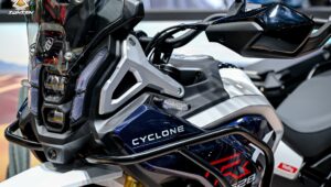 Cyclone 为 2027 年做好准备：64 马力越野车、自动定制车和 GT 踏板车