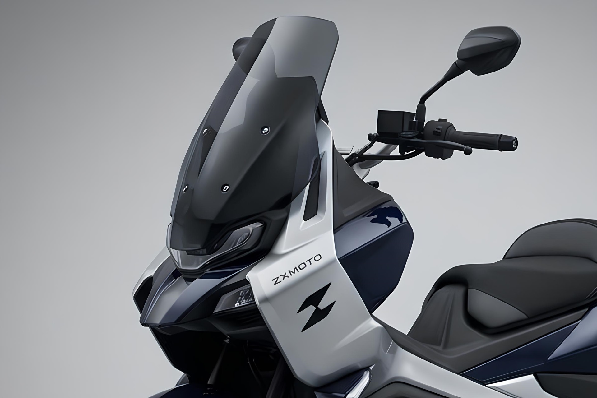 ZXMoto 打破常规:这是 250T ADV,一款配备双中央发动机、功率高达 32 马力的踏板车