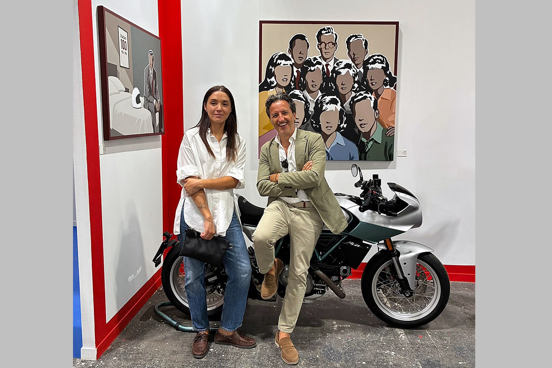 杜卡迪参加 Estampa 展览“Adriana Oliver x Ducati”