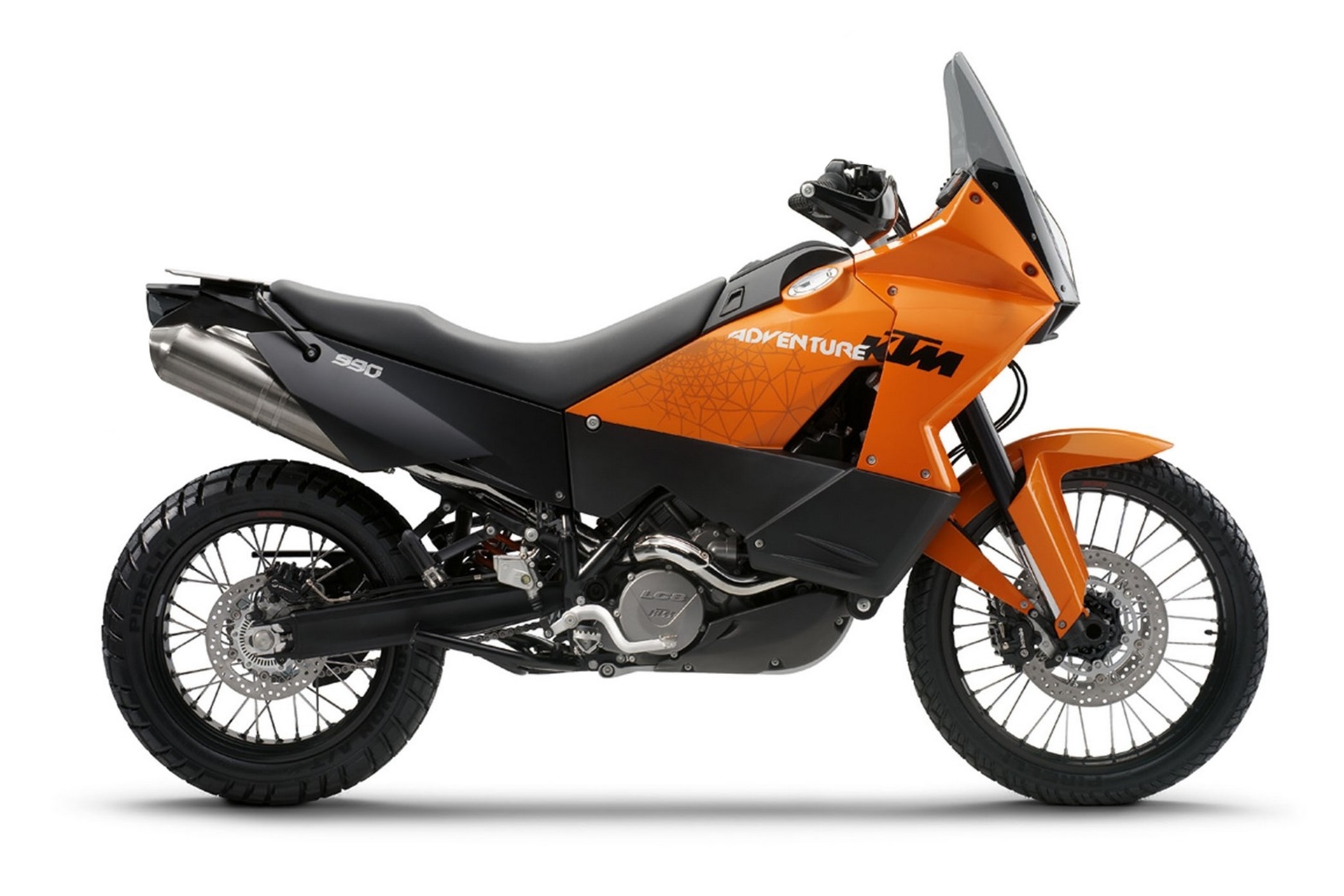 KTM 复活 990 Adventure:两款原型车预计 2027 年推出新 R 版本