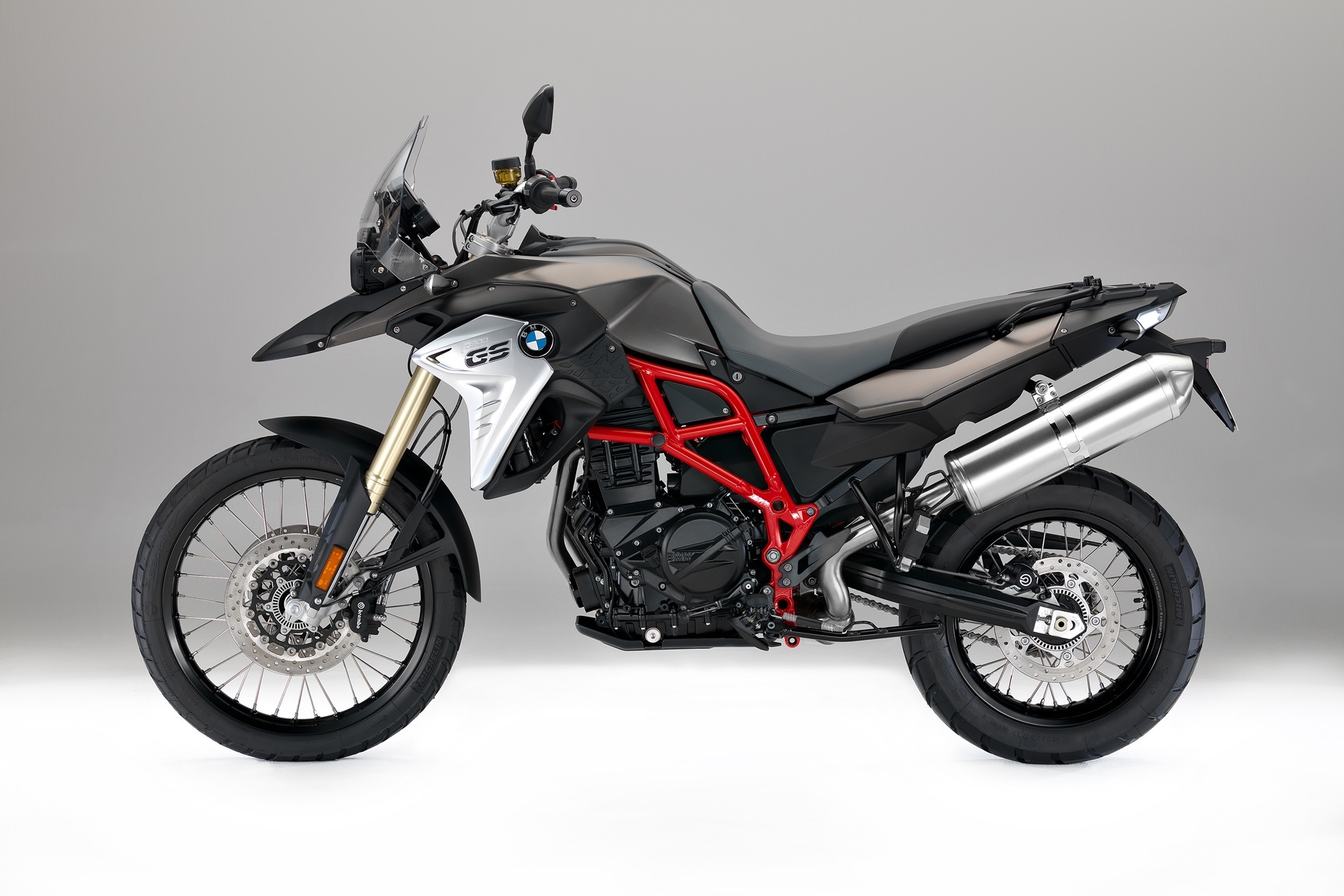 BMW F 450 GS：德国品牌的冒险精神始于 A2
