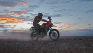 Bultaco Rally GT 300 在摩洛哥展示了其可靠性：1,000 公里的赛道、石头和沙丘无故障