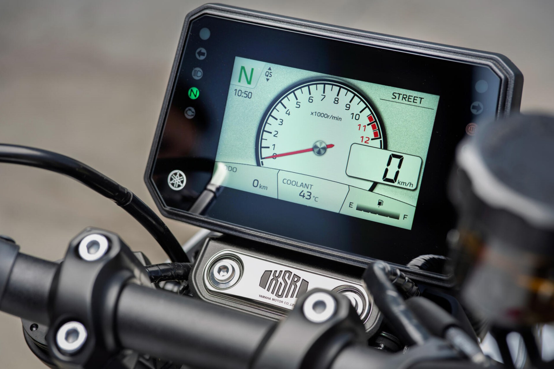 雅马哈 XSR900 2027