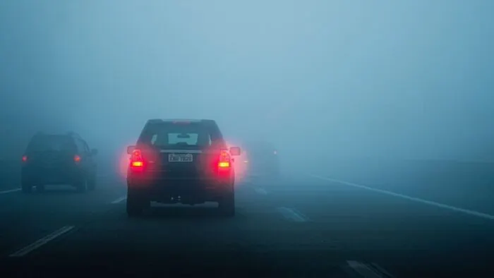 雾灯 1 700x394