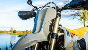 TF450E Supermoto：凯旋应该认真考虑制造的自行车