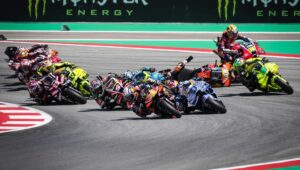 本赛季 22 名 MotoGP 车手中有 8 名因伤错过了 GP，而且还剩 5 个周末！