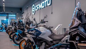 在马德里哪里可以见到并测试 CFMOTO：这样您就可以看到整个系列并请求测试