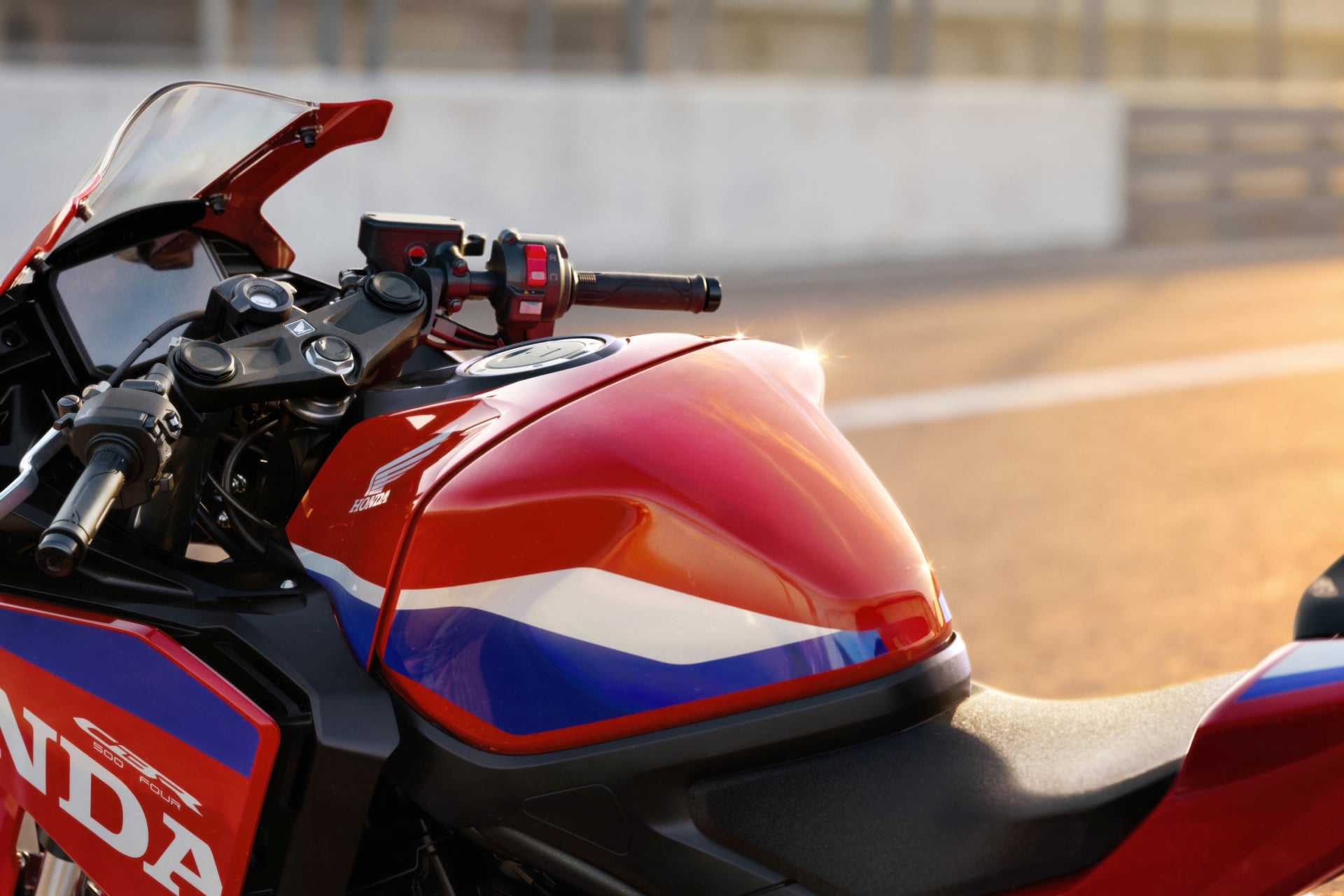 本田 CBR500R 四 2027