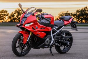 BMW F 450 RR：您需要了解的所有关键事实