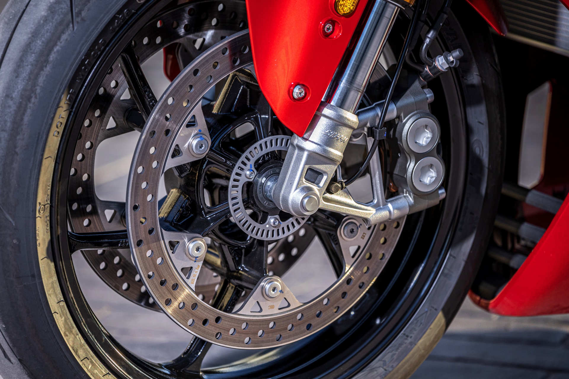 中兴摩托 500RR 2026
