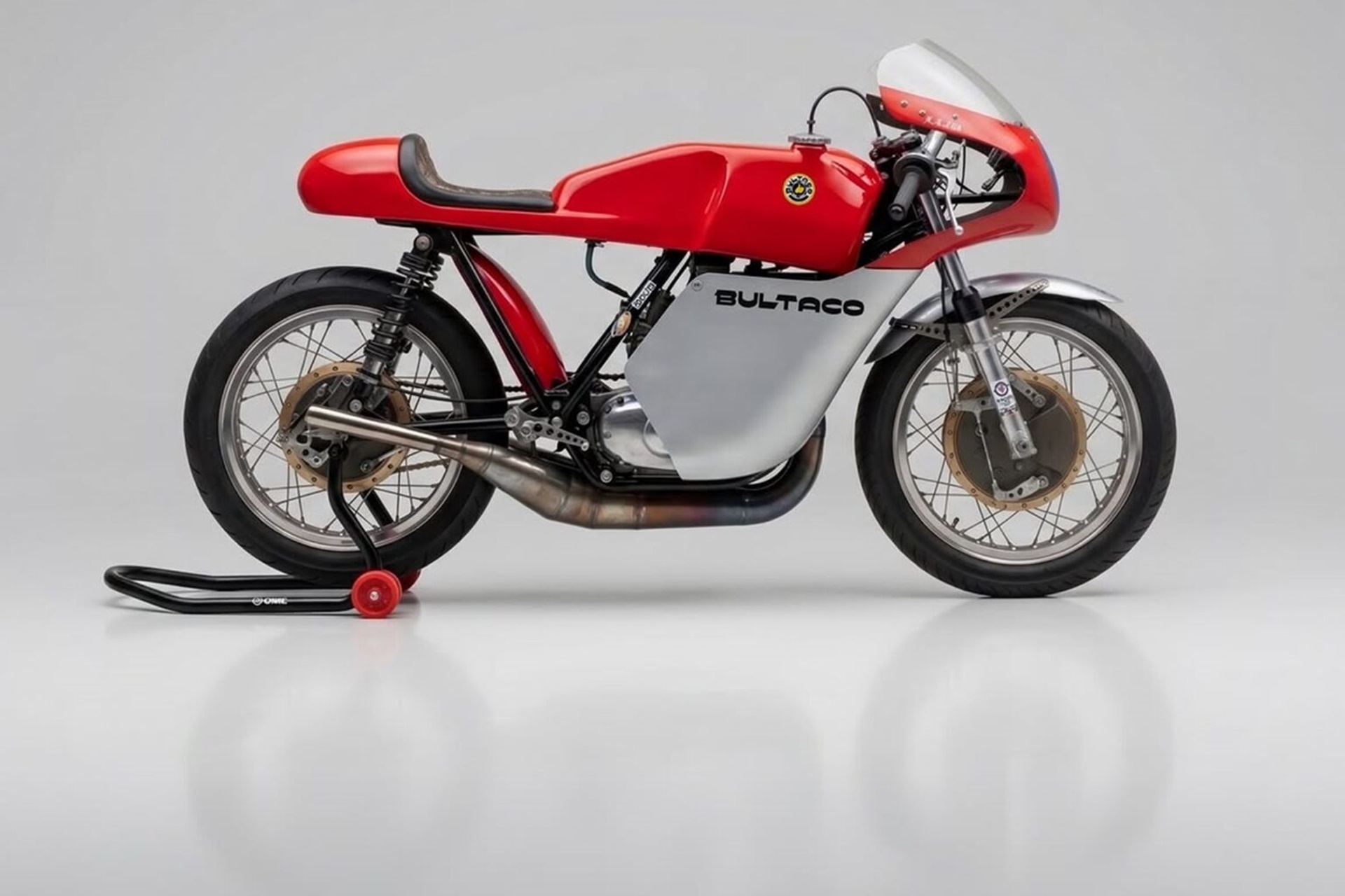 Bultaco 使用标志性缩写 Bandido 来命名其全新 Supermotard 车型