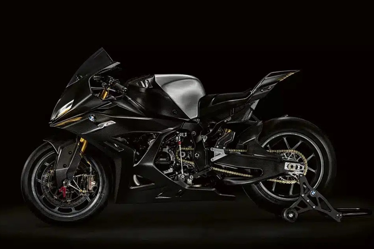 未来的 BMW S 1000 RR 2027 已经指向杜卡迪 Panigale V4,并进行了这些重要的改变