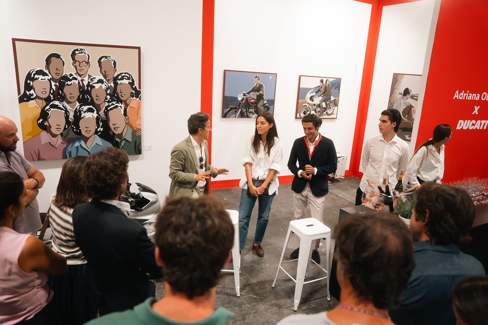 杜卡迪参加 Estampa 展览“Adriana Oliver x Ducati”